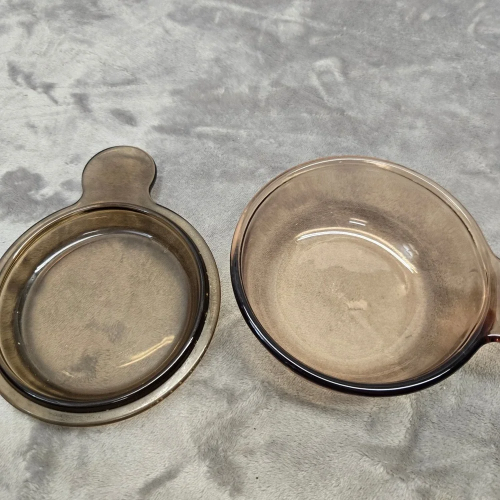 Vision Corning Amber Glass Grab-It Bowl V-150-B with Pyrex Lid P-150-C USA Retro